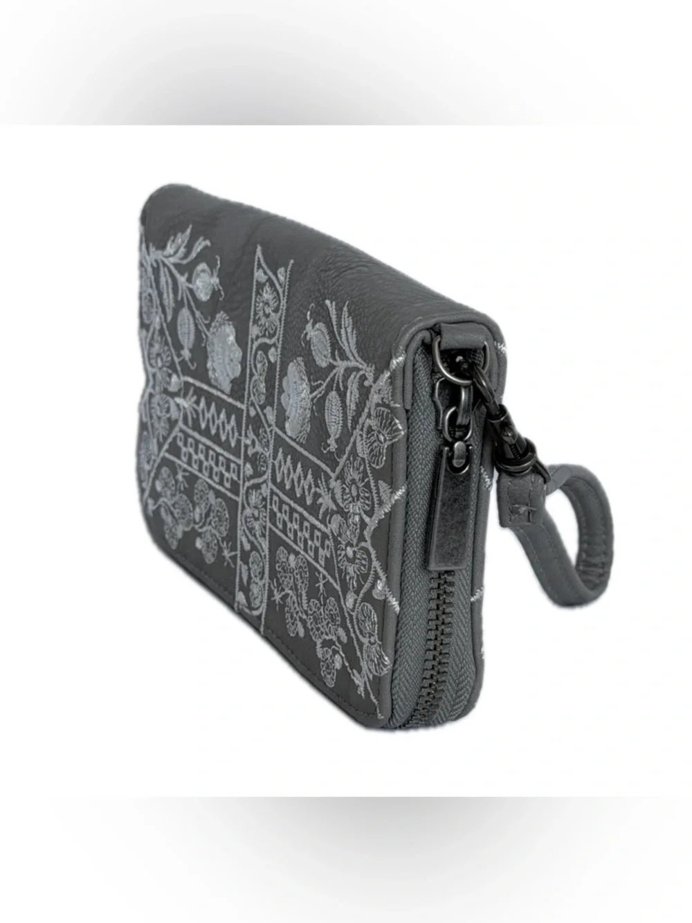 Women’s Wallet w/ Removable Wrist Strap
